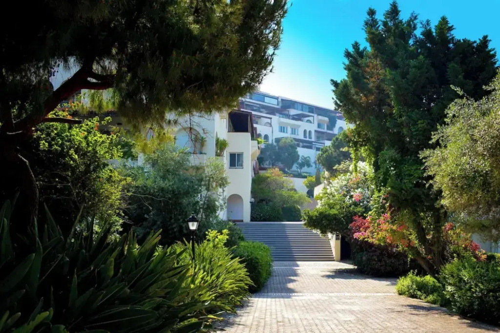 Portemilio Hotel & Resort