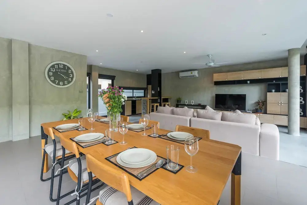 Luxury 3 Bedroom Pool Villa Angle
