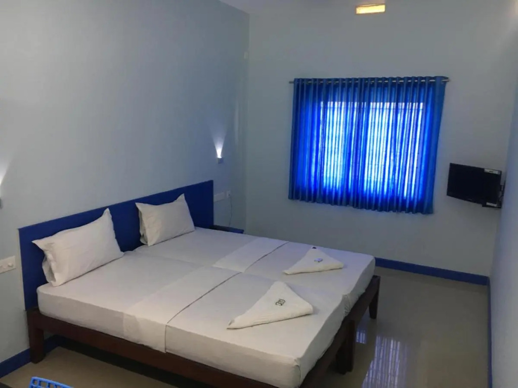 Kalluvalappil Holiday Inn