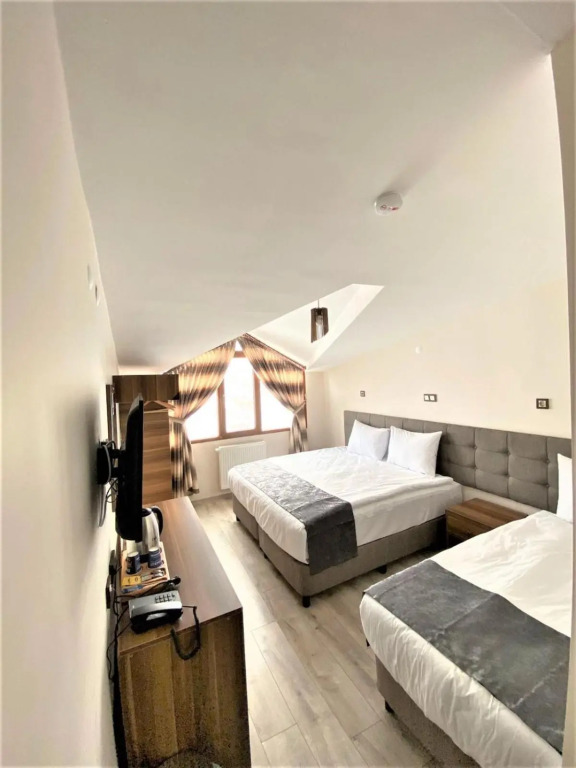 Zümrüt Palas Otel