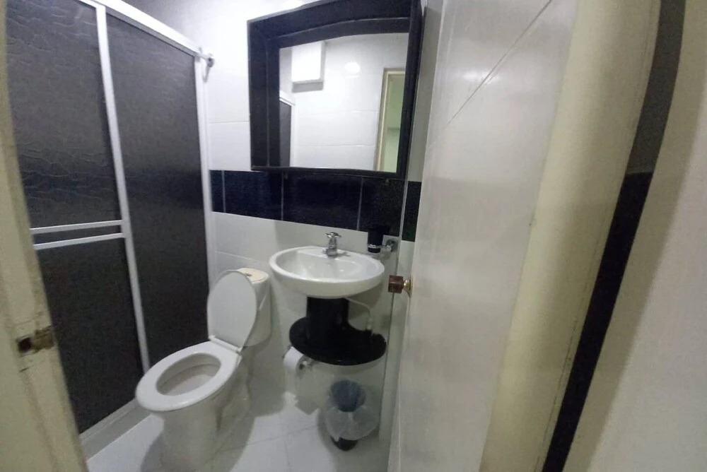 "room in Lodge - Bm-5 Room Near the sea With air Conditioning and Wifi"