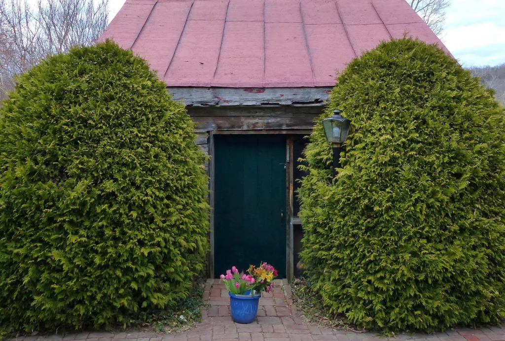 Maple Hall Inn & Restaurant 1850