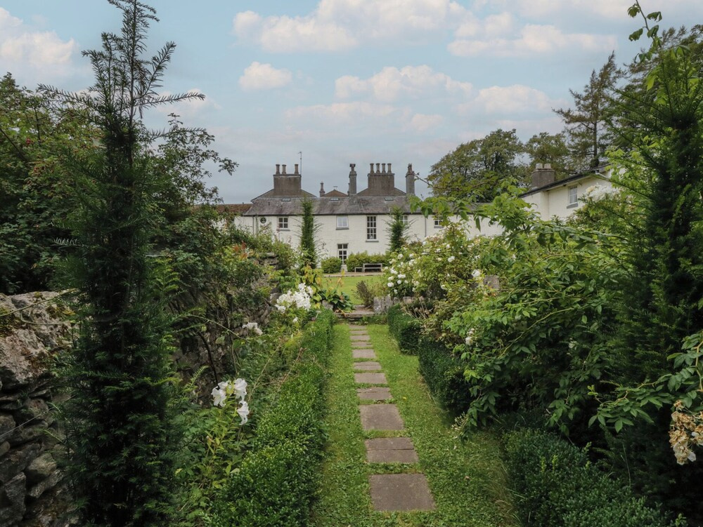 Huntsmans Cottage