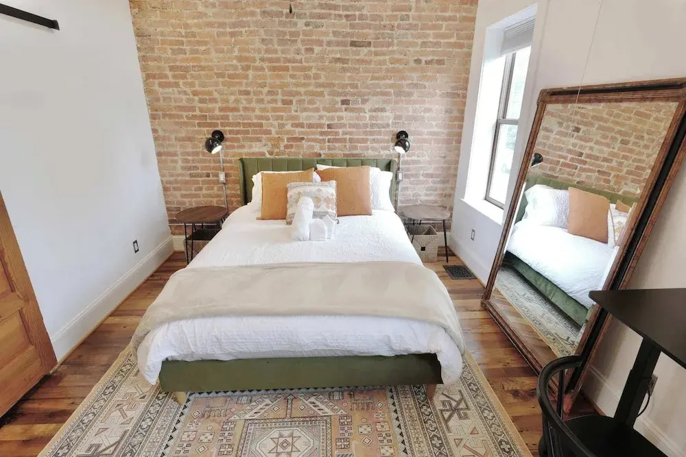 Hidden in the Heights DC Retreat for Family - 3 Bedroom