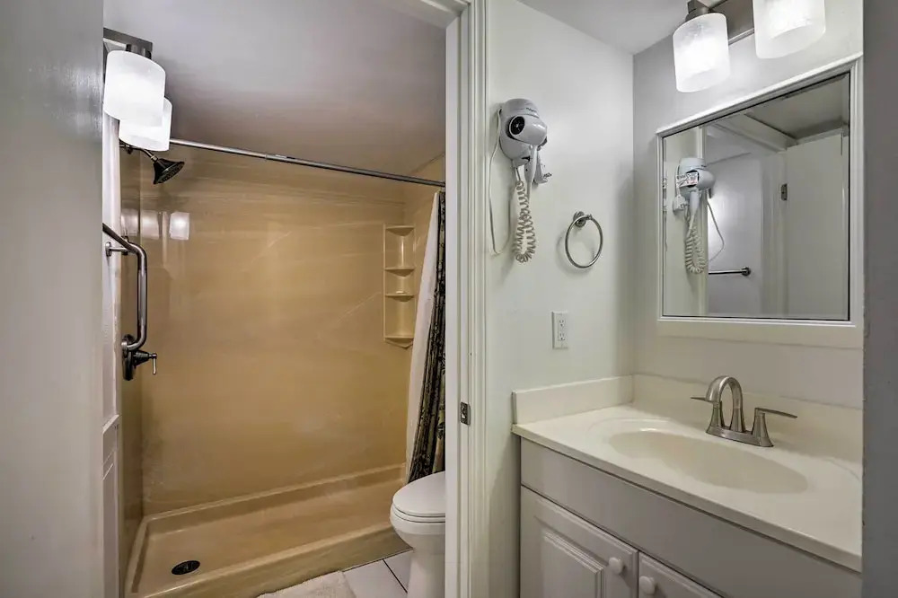 Ocean-view St Augustine Studio w/ Pool Access!