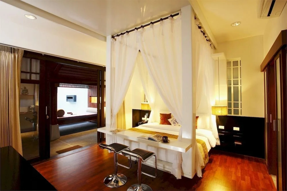The Harbor Grand