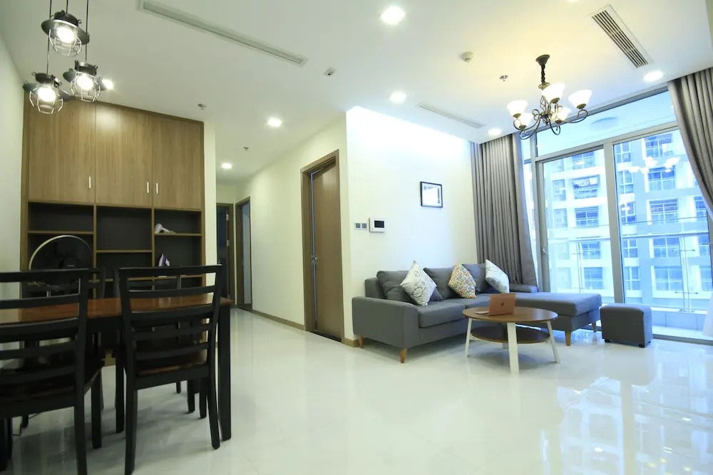 Smiley Apartment - Vinhome