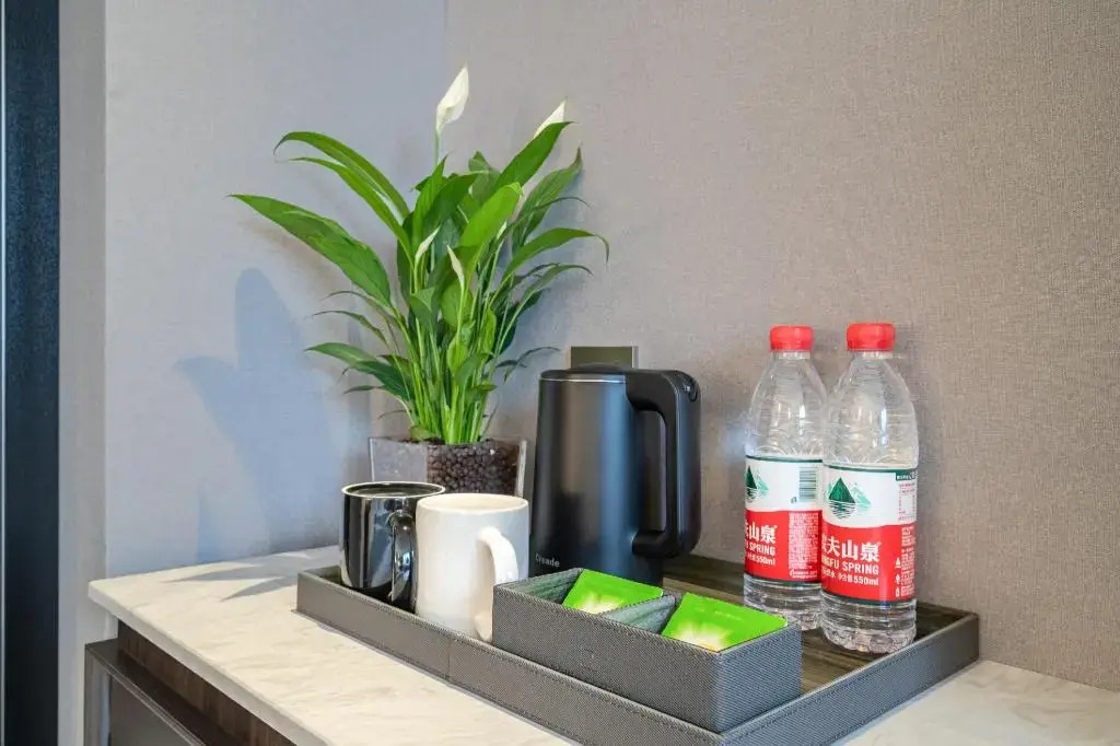 Rezen Taihu No.1 (Huzhou Taihu Yue Liang Bay)