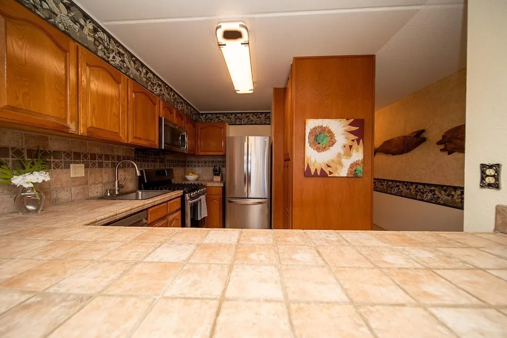 Kihei Akahi D402