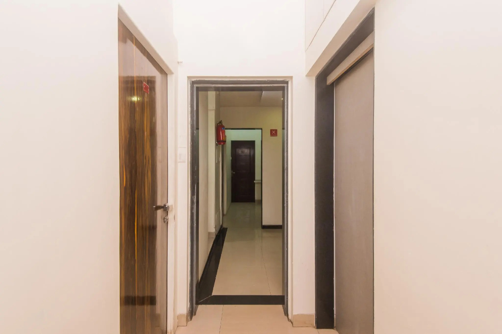 OYO Flagship 425 Hotel Wanton House