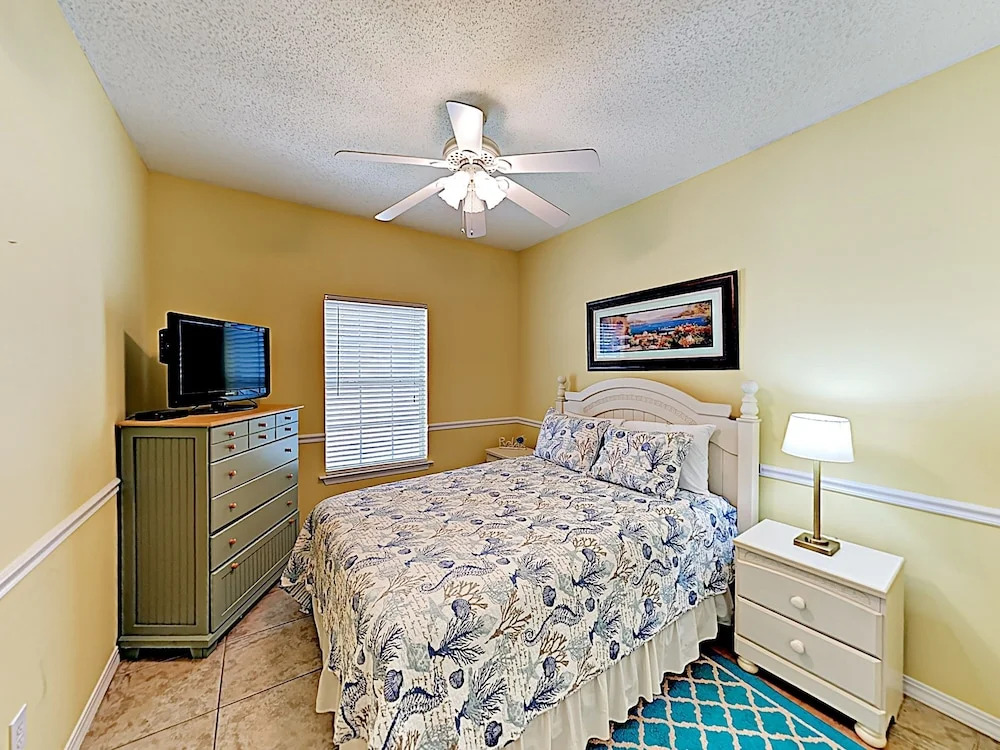 New Listing! Gone Coastal - W/ Pool & Pond 3 Bedroom Condo
