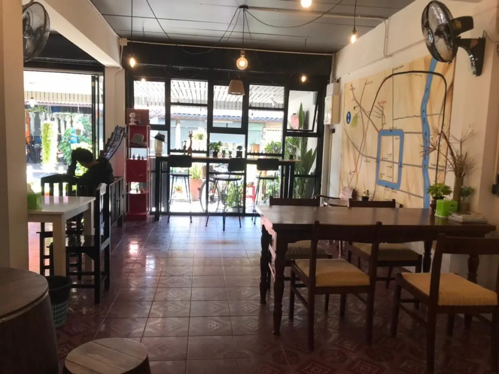 Tangmo House