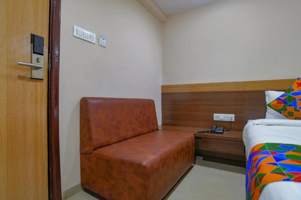 FabHotel Pishori - Vijay Nagar