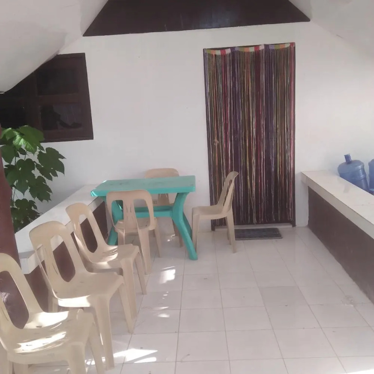 Rema's Homestay- Poblacion