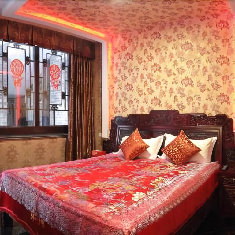 Honghu Inn