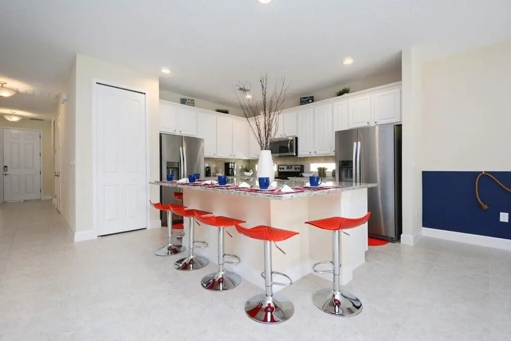 10 Bed New With Pool/spa With Lake View! 10 Bedroom Condo