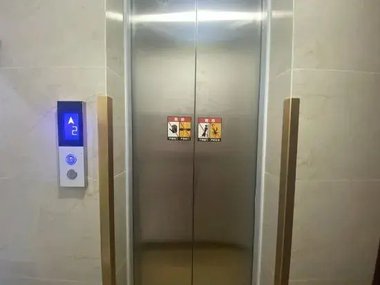 Liya Business Hotel