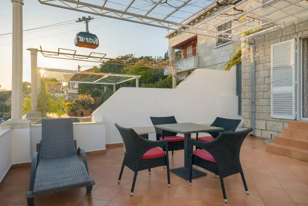 Apartments Zicara