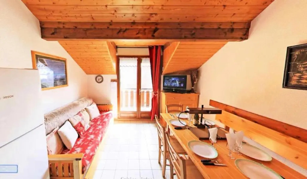 Appartement 2 Pieces Proche Des Commerces 71546