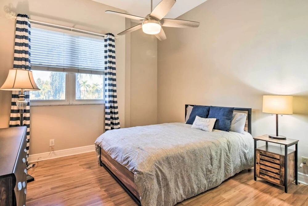 St Pete Condo w/ Private Lanai & Community Pool!
