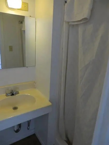 Glo Motel