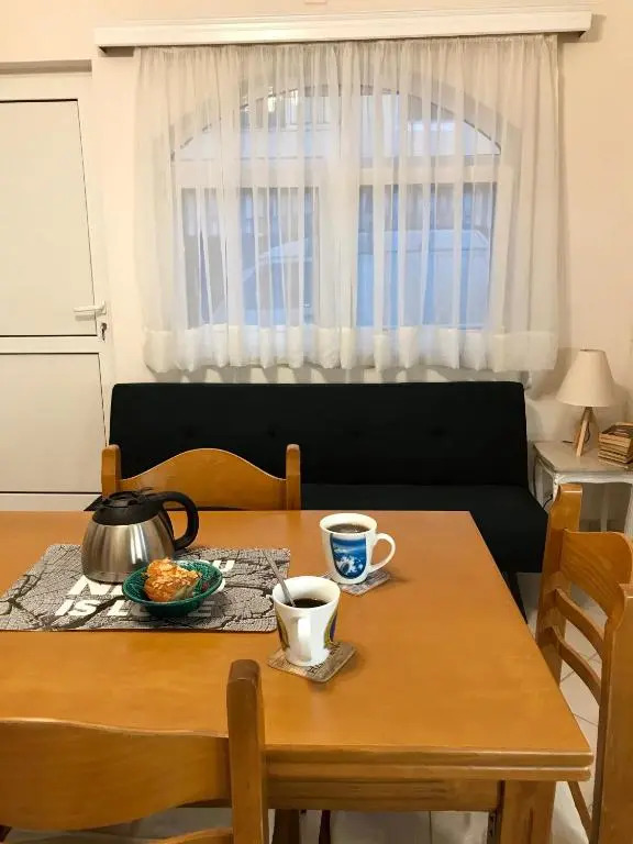 Alpha apartment, Ireon Samos