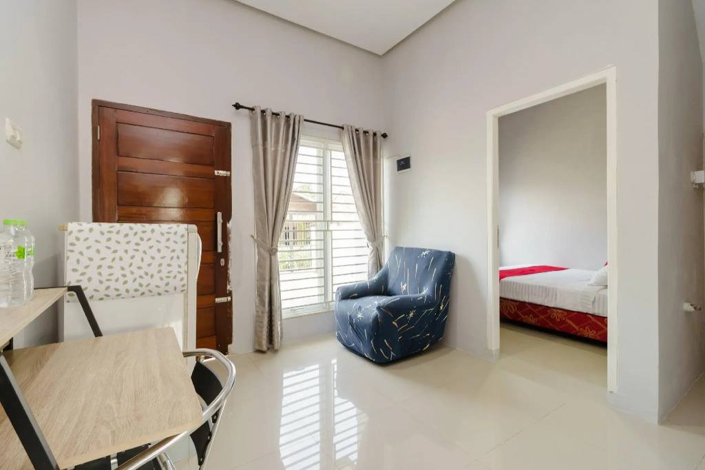 RedDoorz @ Jalan Demang Lebar Raya Palembang