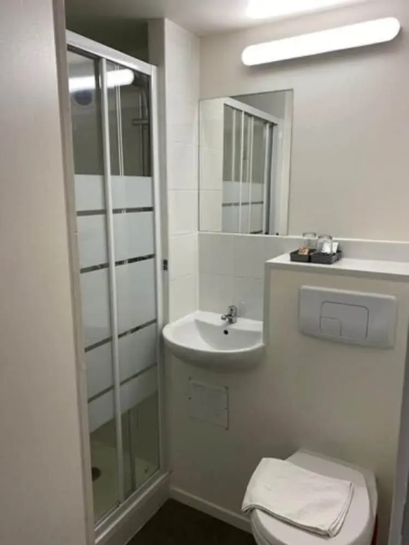 Fast Hotel Brie-Comte-Robert