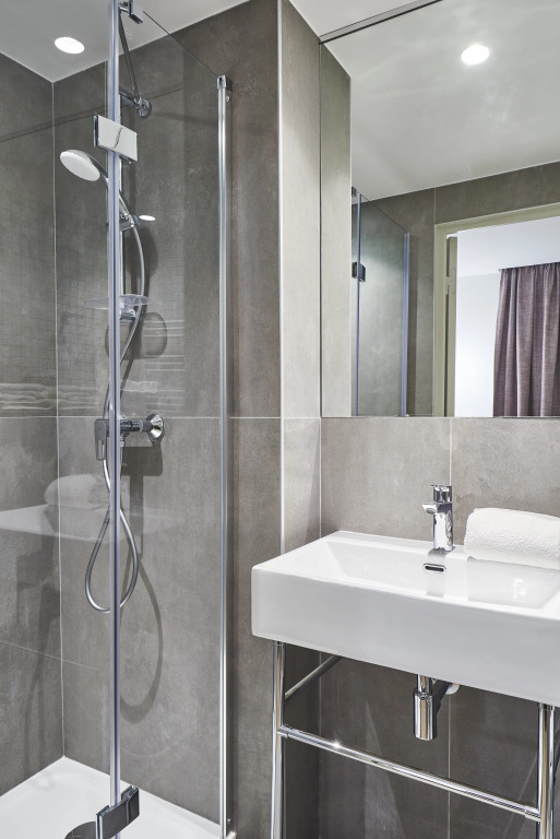 Hotel Cervantes by Happyculture