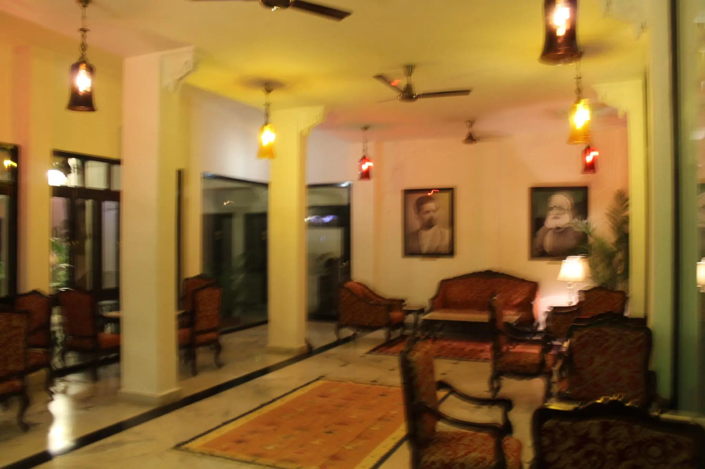 Jarokha Haveli