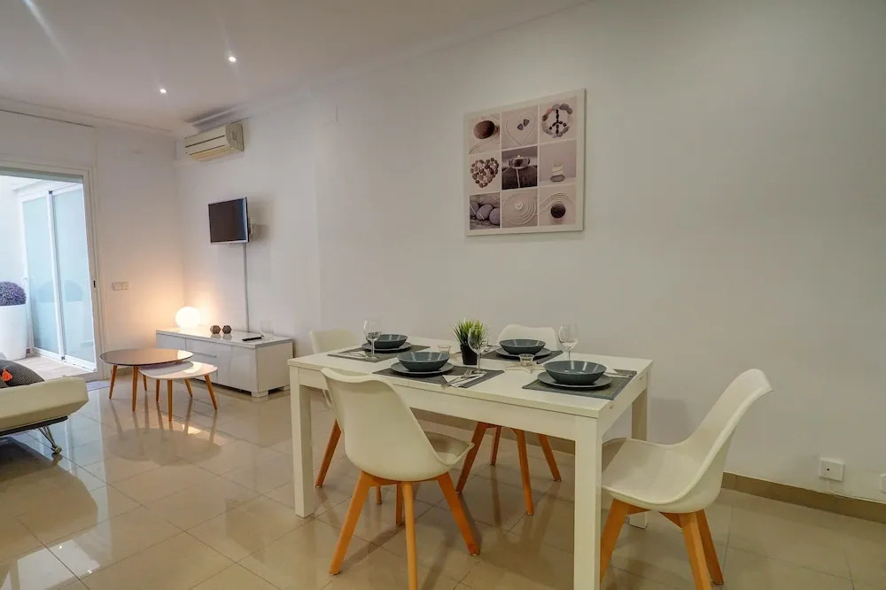 White Center Apartment by Hello Apartments Sitges