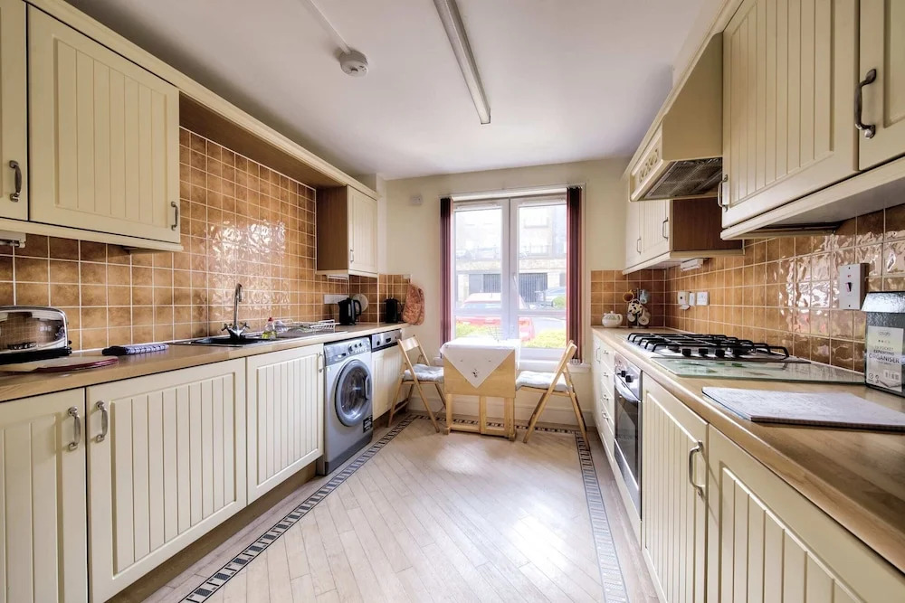 Guestready - Bright, Spacious 2bdr Flat
