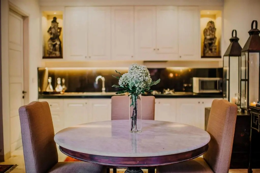 Mosan House - unique art-filled gem in perfect location a short walk from the beach or Seminyak Square including AC office for remote working