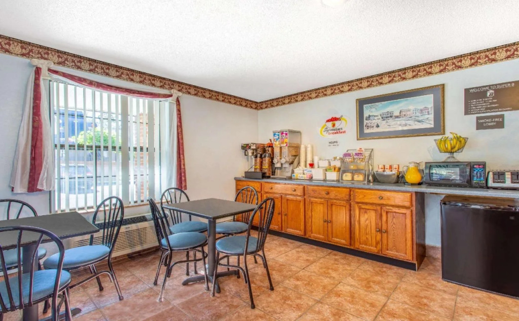 Quality Inn Lee - Lenox South