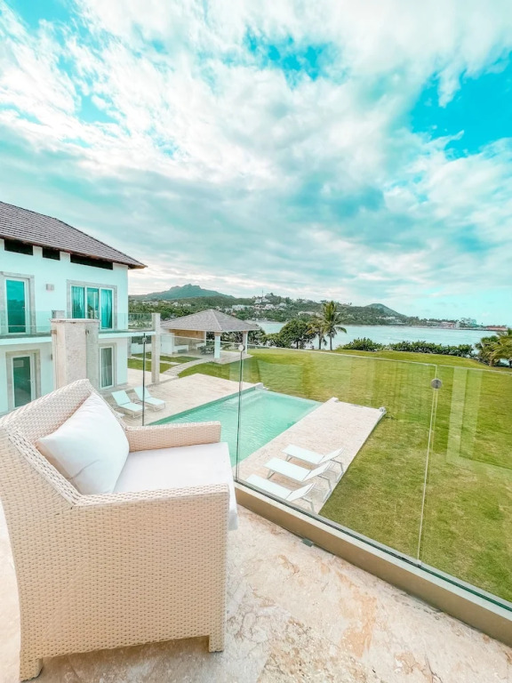 Peninsula Esmeralda Luxury Hotel & Villas