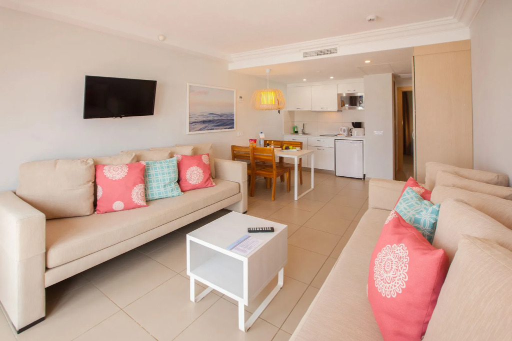 Grupotel Flamingo Beach