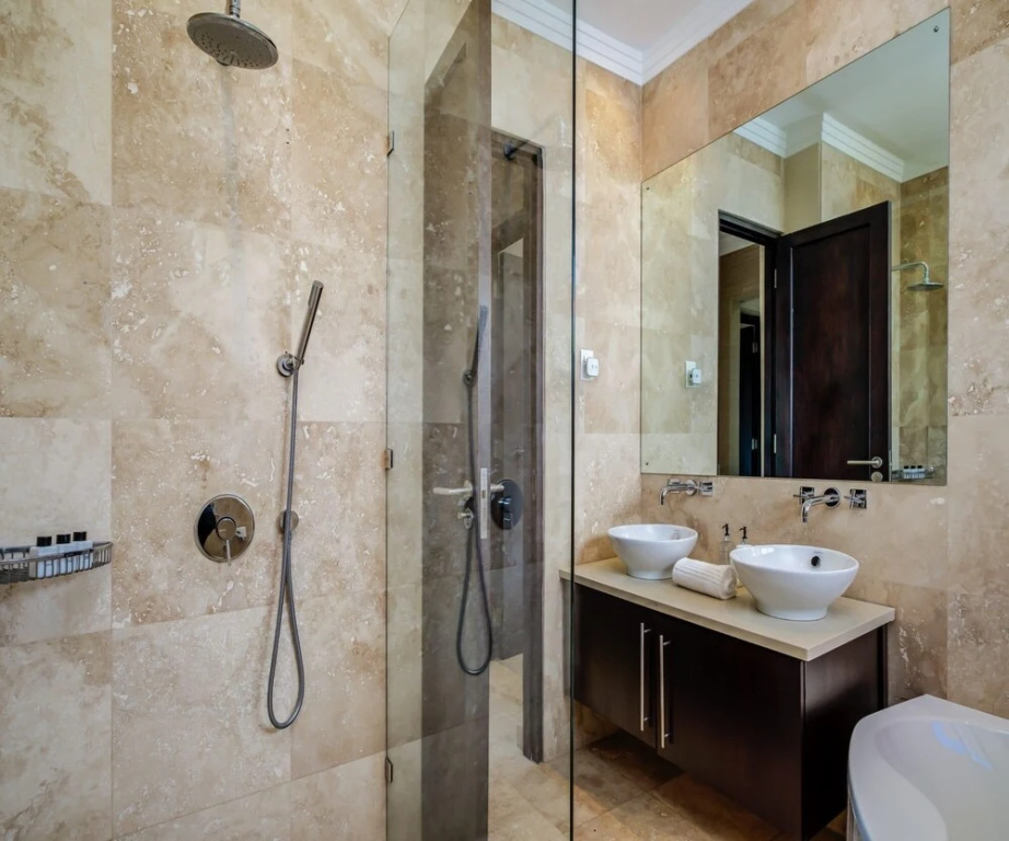 Family Villa in the Heart of Camps Bay Bayon House