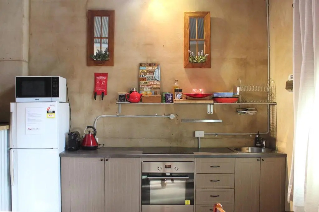 Outback Cellar & Country Cottage