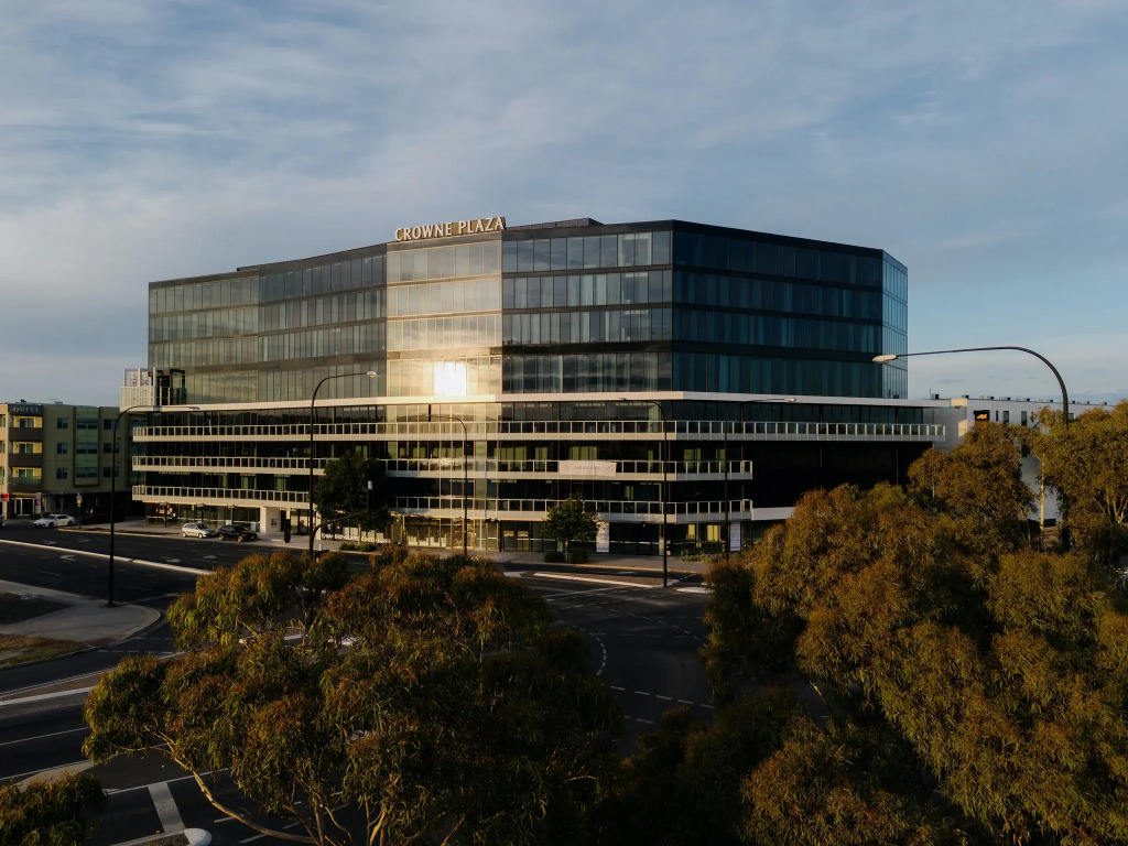 Crowne Plaza Adelaide Mawson Lakes by IHG