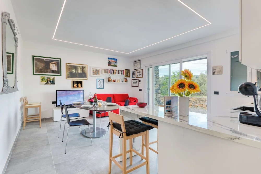 Gemma Marina near Villa Grock Museum - Happy Rentals