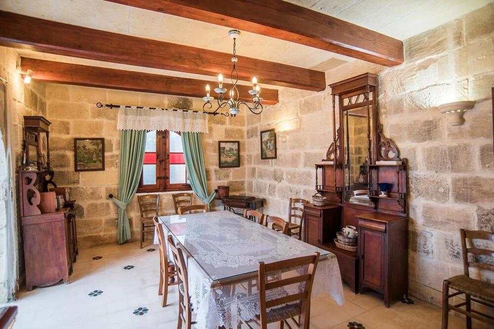 Ta Karmni Farmhouse