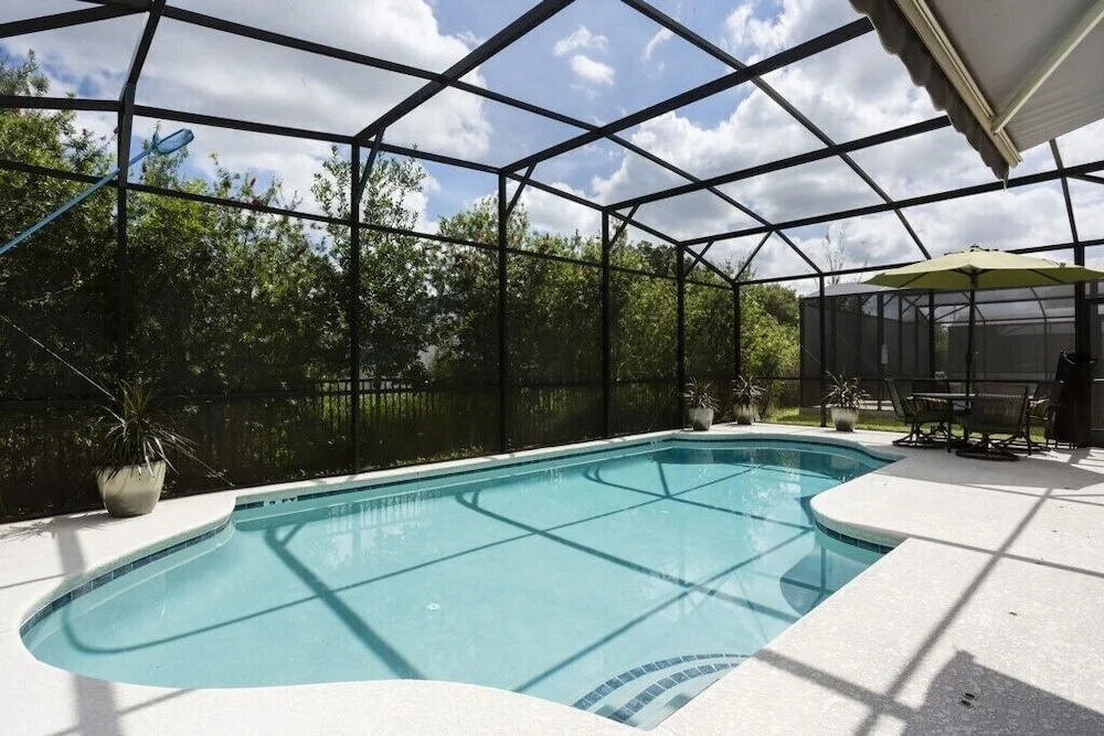Bella Vida Resort by ihome Resort
