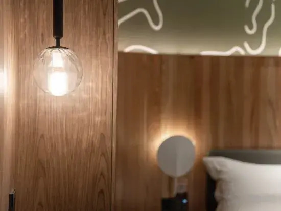 Green No. 19 Hotel (Nanyang Seventh Road Wollonggang Store)
