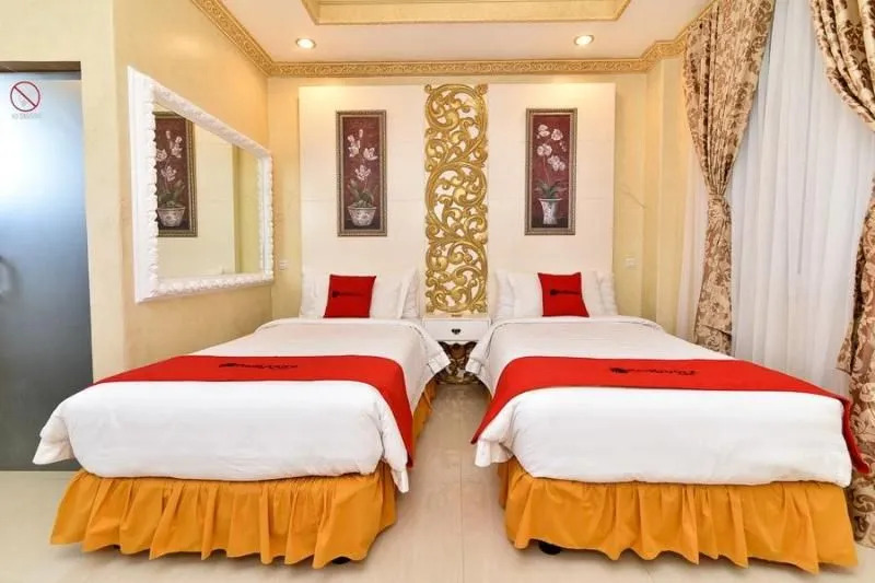 RedDoorz Plus near Discovery Shopping Mall Bali
