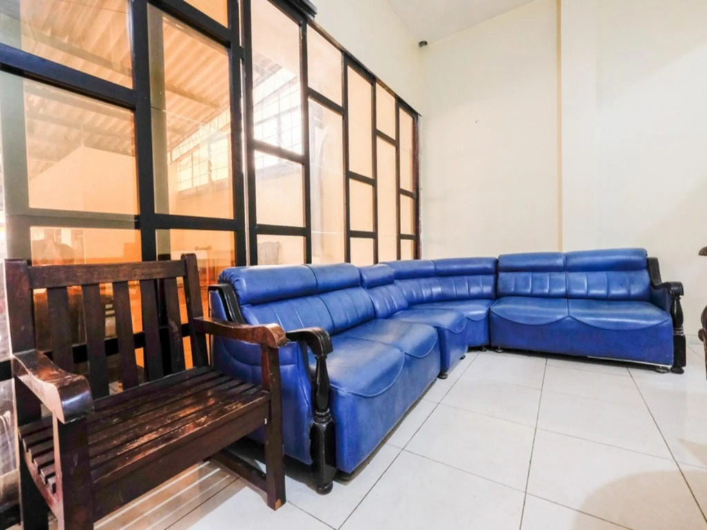 RedDoorz near Universitas Diponegoro Semarang