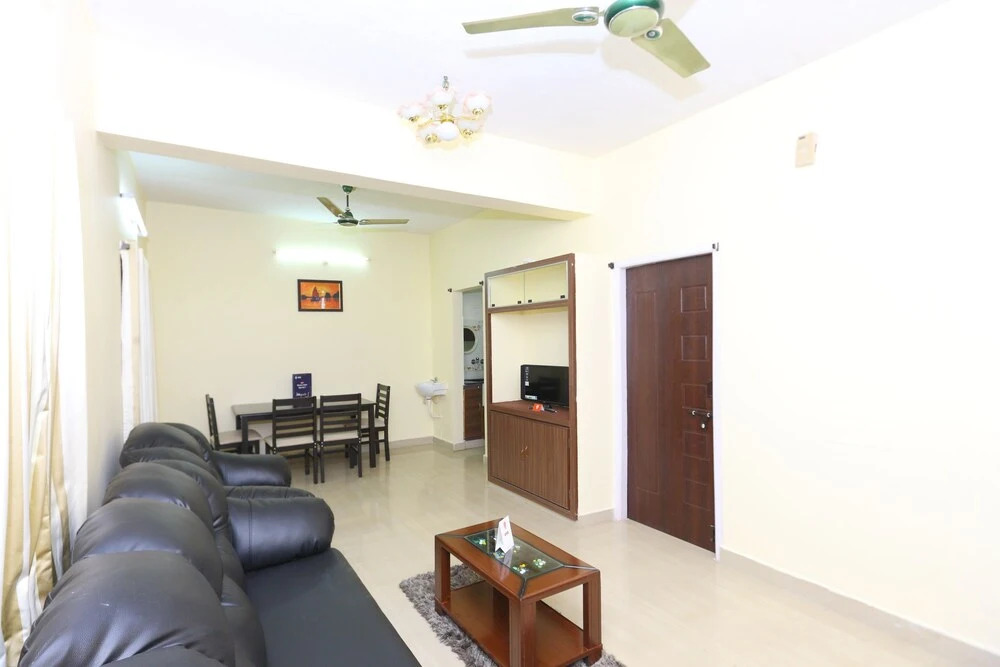 OYO 11094 Rallapalli Service Apartments