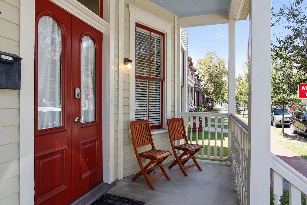 317 E Anderson Street Home