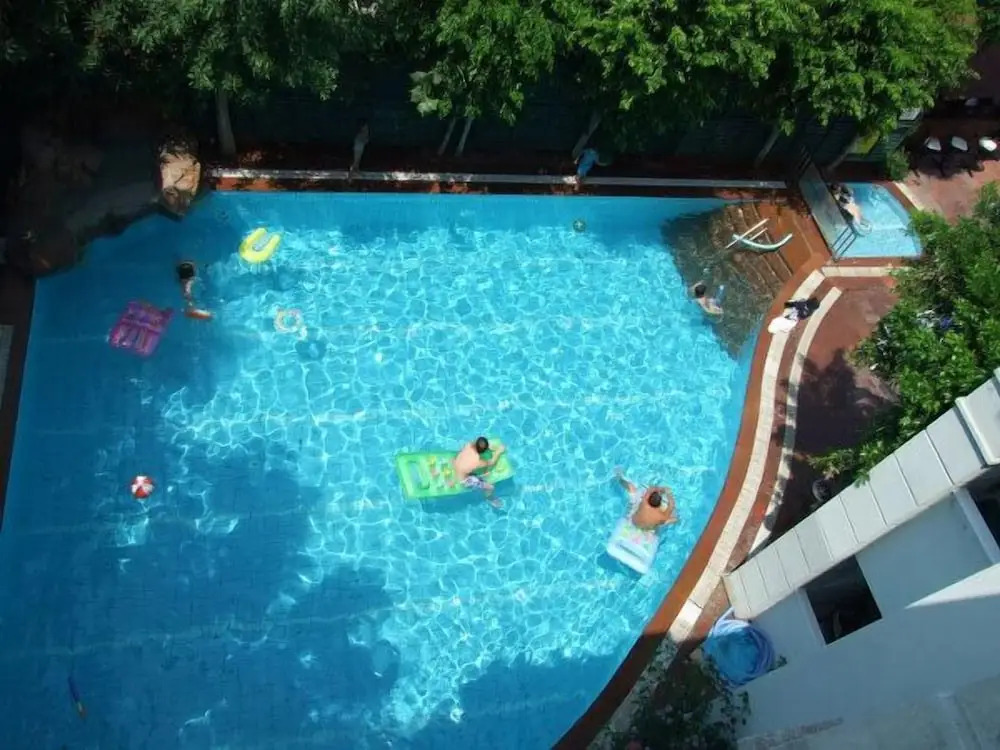 Blue Lagoon Apart Hotel