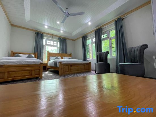 Skardu Saraye Hotel & Resort