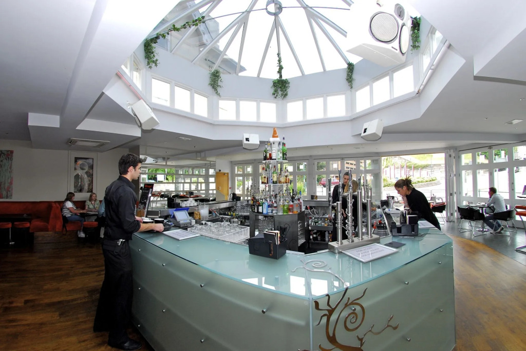 Royal Exeter Hotel